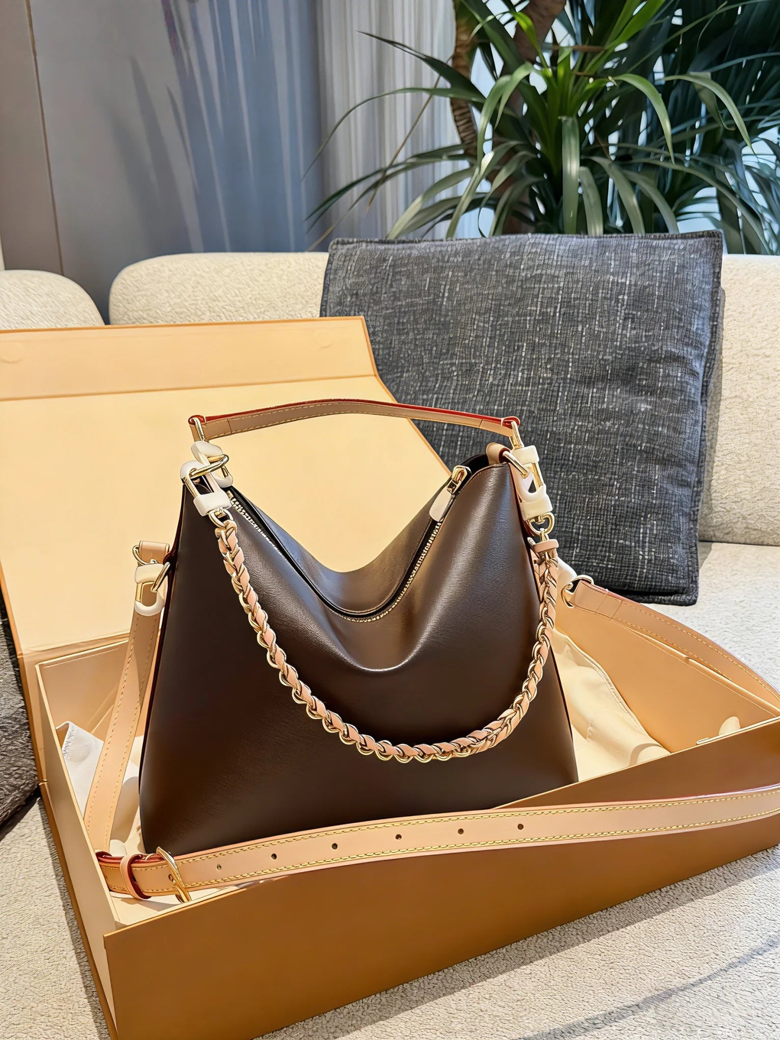 2026 New Classic Handbag With Chain Strap Fashionable And Versatile Single Shoulder Crossbody Bag For Women