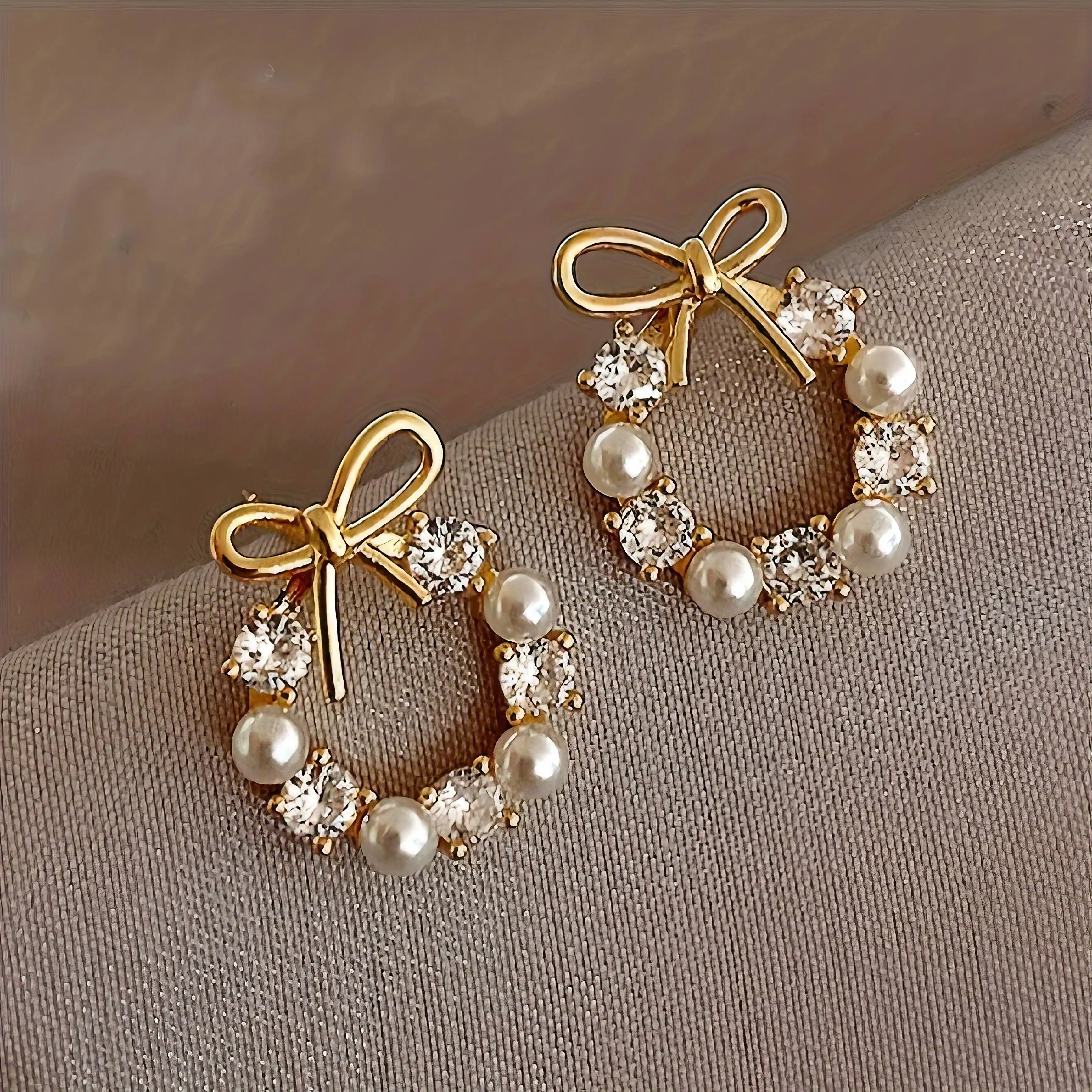 Pearl Earrings in Gold