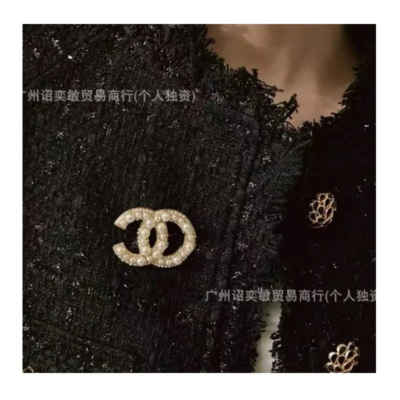 Pearl Broach Versatile  Pin