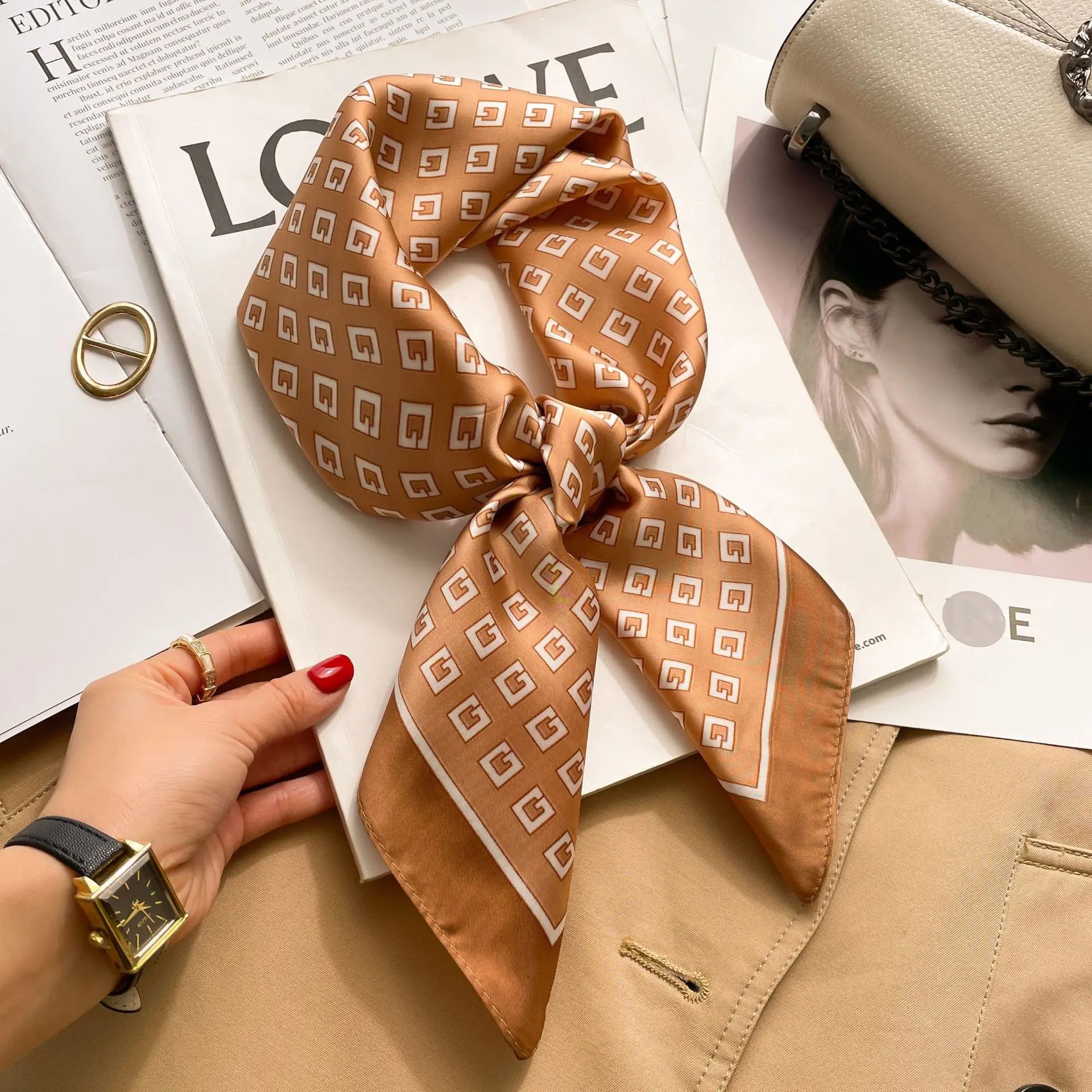 Houndstooth Printed Square Scarf