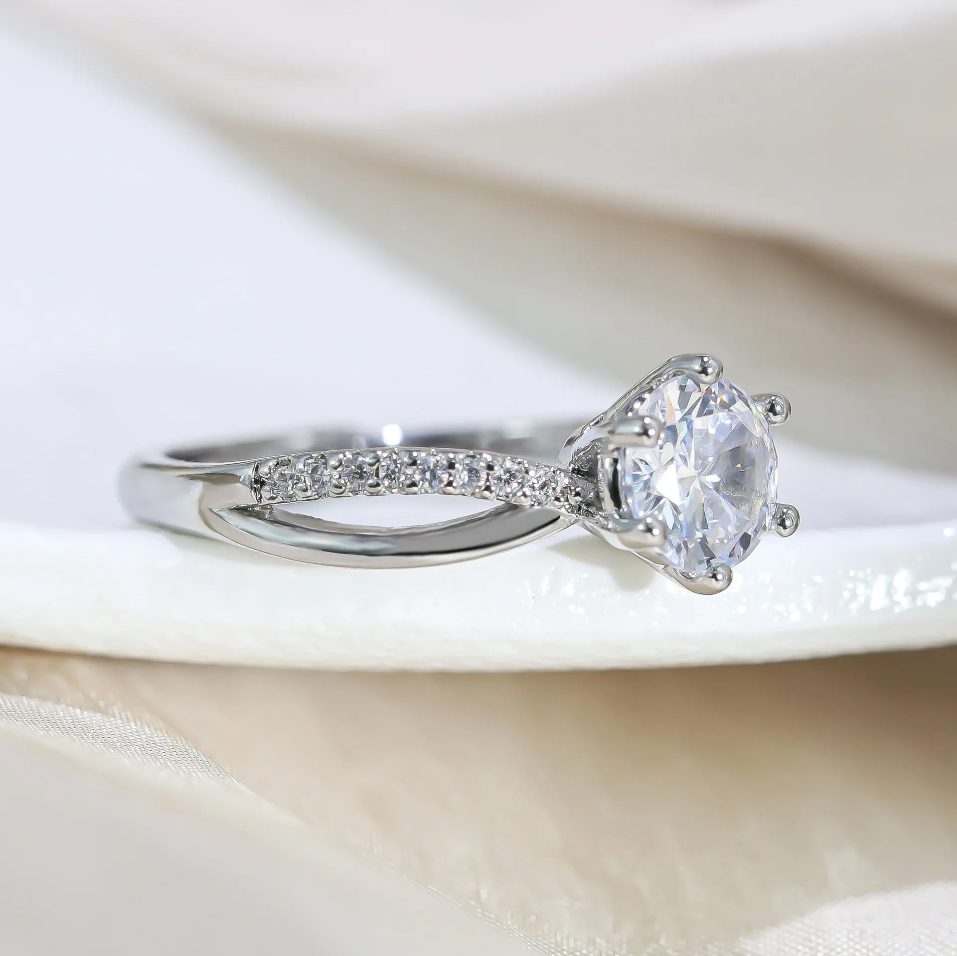 Solitaire Ring Micro-Pavé  Stones & Crisscross Band - Silver Plated White Gold