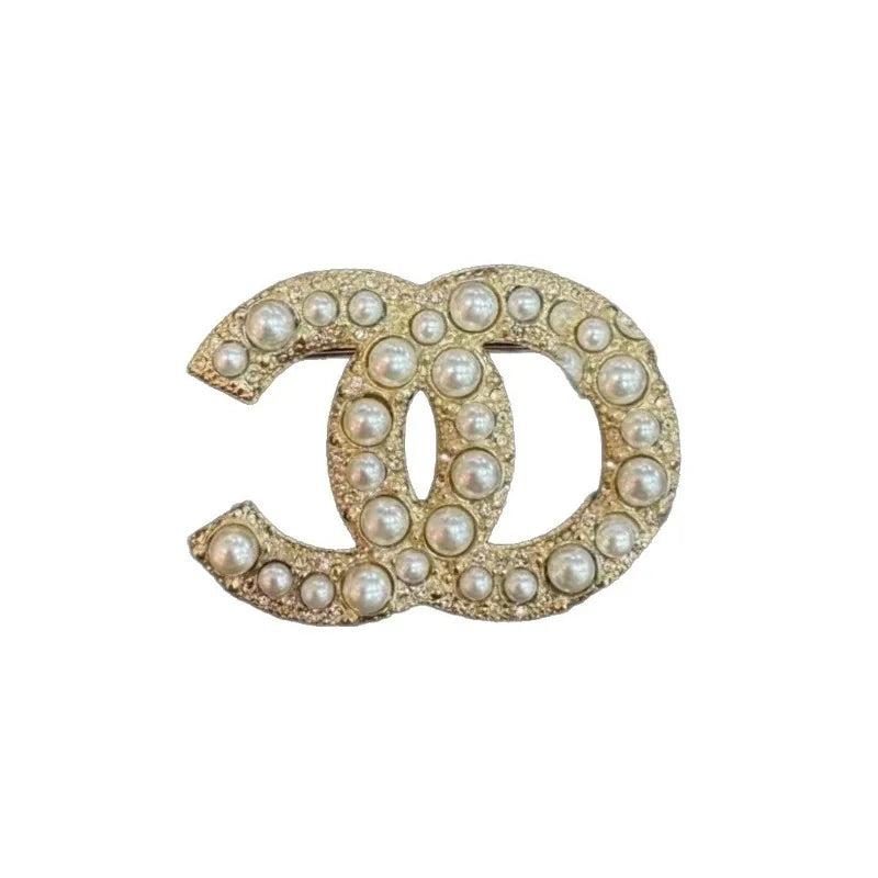 Pearl Broach Versatile  Pin
