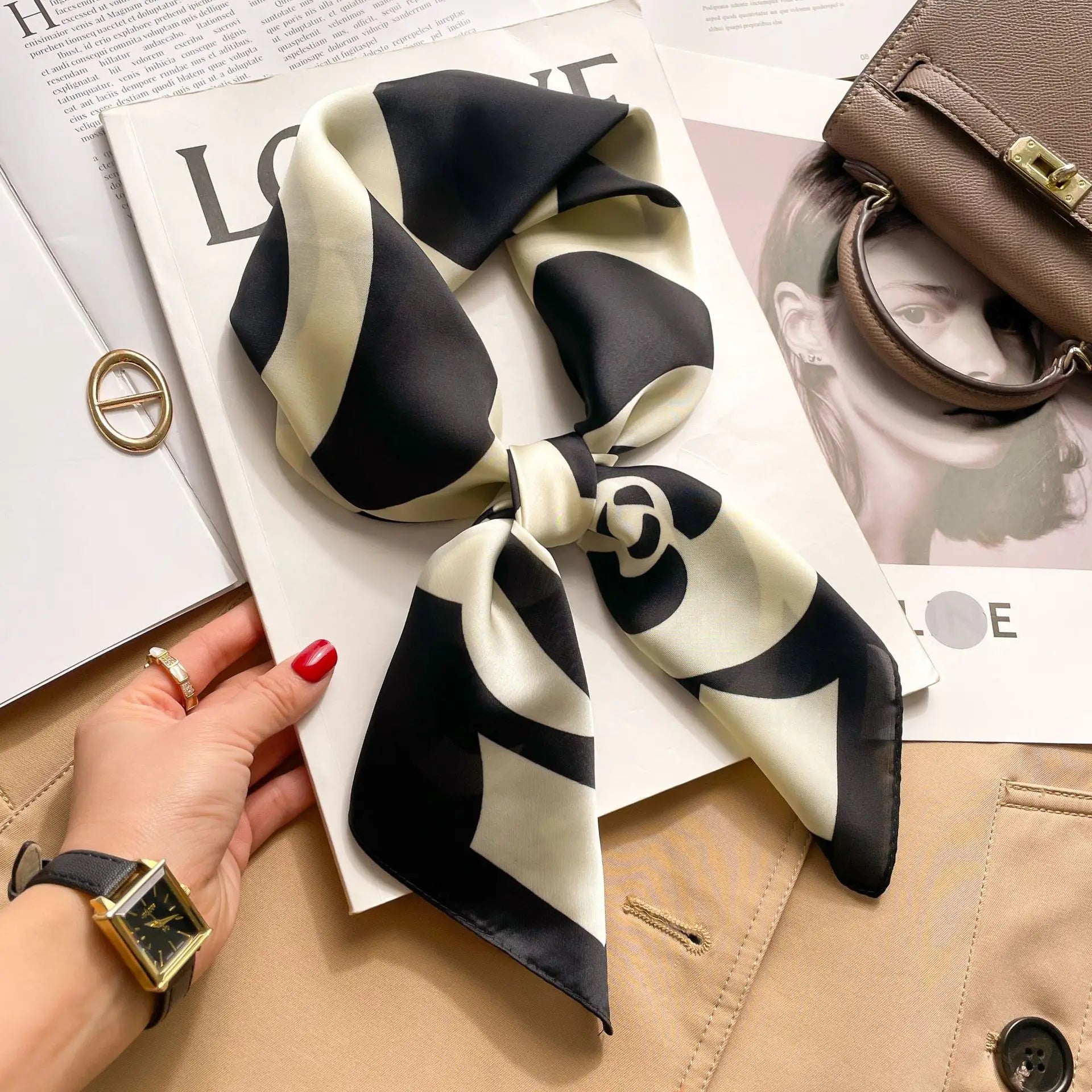Houndstooth Printed Square Scarf