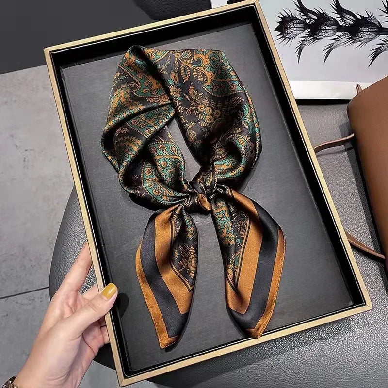 2025 New Women's Soft Satin Hair Scarves Fashion Square Printed Headscarf 70cm Professional Accessories Designer Scarf Headband