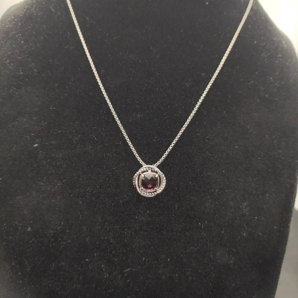 Fashion Retro Round Pendant Necklace